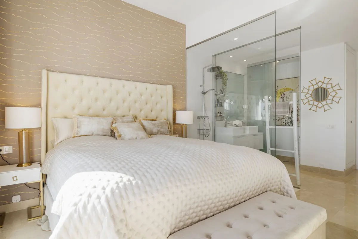 df3bc566-a328-4cb5-aeea-9e51085021fc