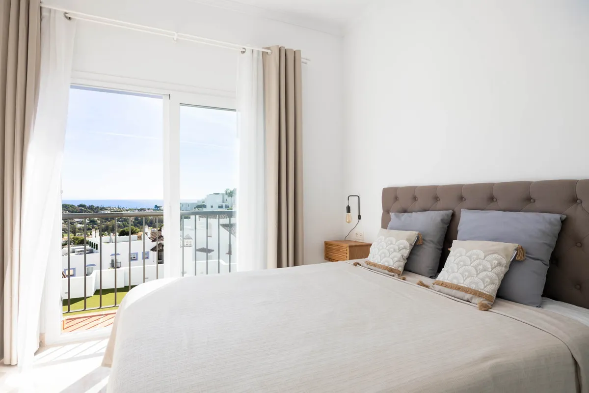 06debe8c-feb2-4d3e-8aa0-196ed4fcd721