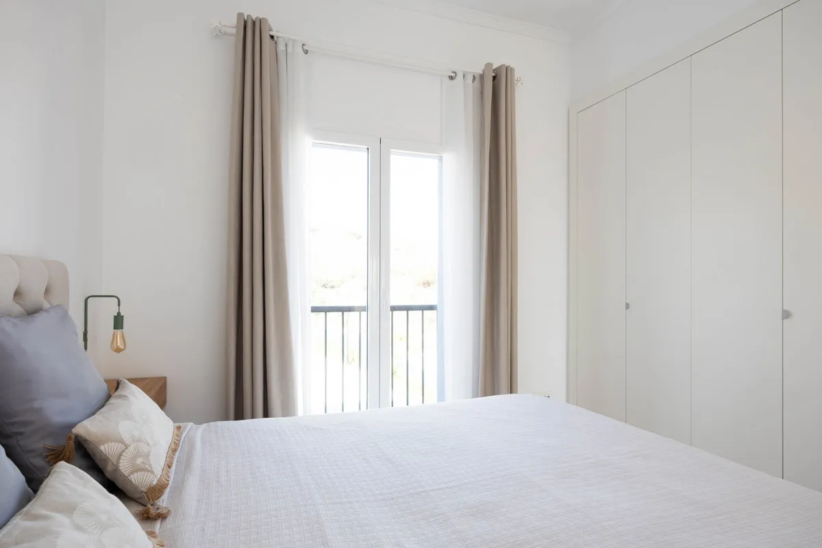 3a18415f-8c89-4767-9881-2f4677a9eba0