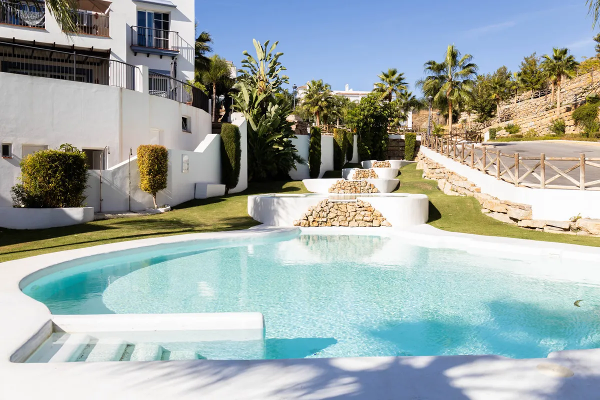 42dd44b9-5d49-4739-bc1b-395302169d7e