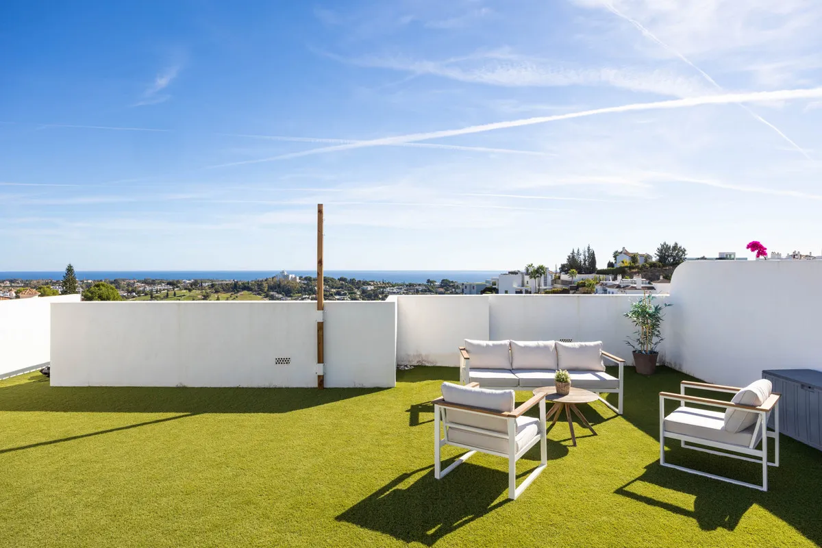 a86f8b81-5ecb-4394-90c2-b340c5438182