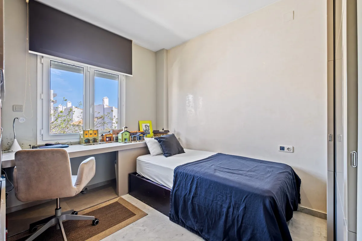 1e6e8e71-db23-4da1-a538-d9bb90ac9b85