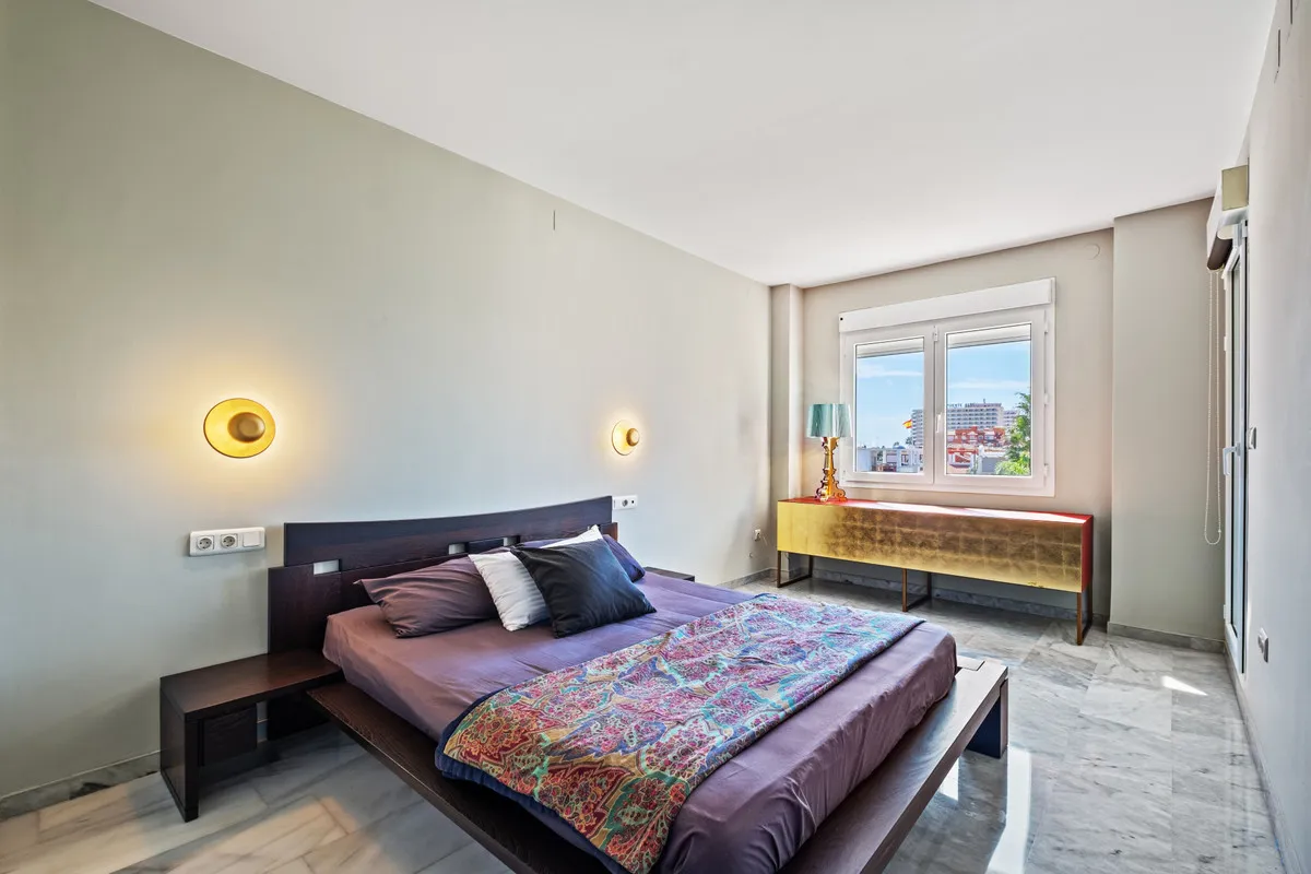 e930cf0c-aa1a-4e2e-b36a-1201e4d414a8