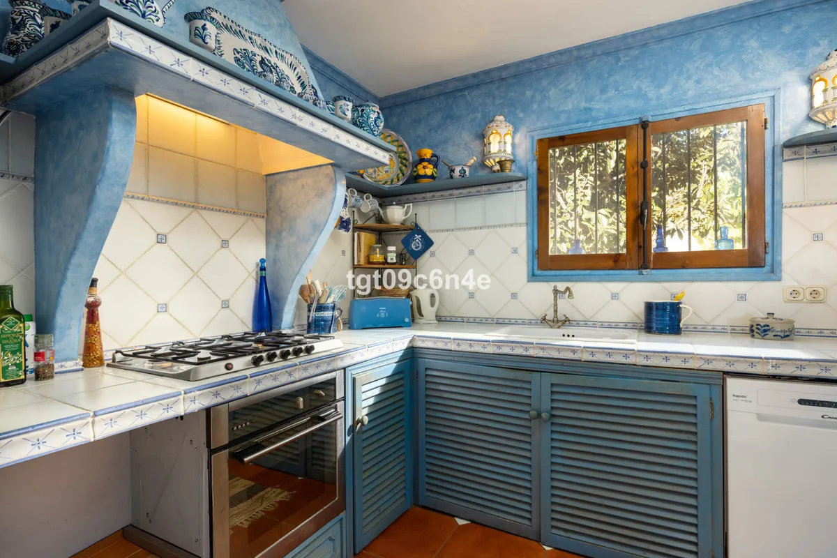 3b24f860-583c-4f0a-b146-b21df76eea8a