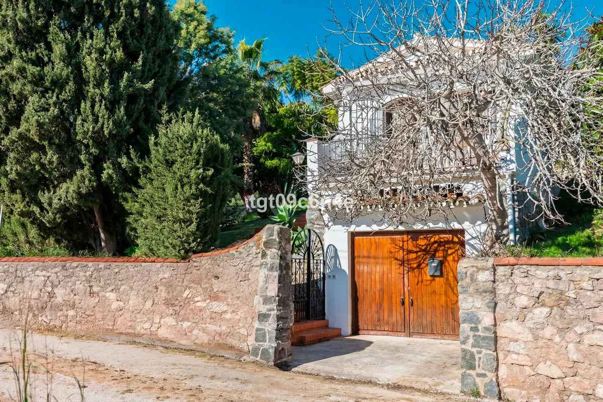 bee0c8e6-085e-4c8e-8cdd-171451fbd6ba