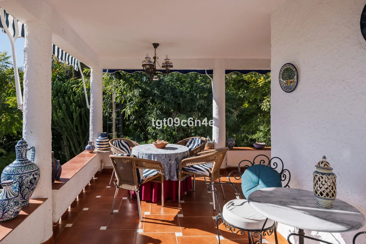 d6715eb4-9747-43a3-8cc6-ce50f665f25c