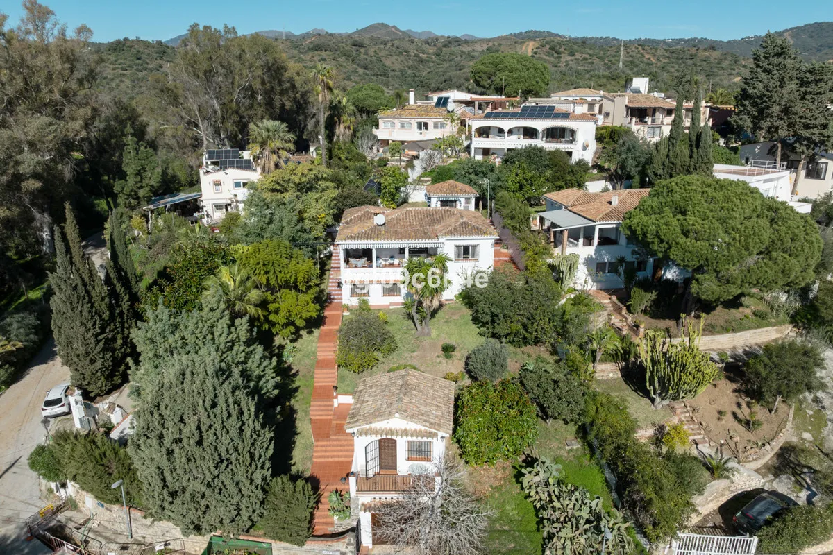 debb571e-a759-4cc5-9df9-488c9612d27e