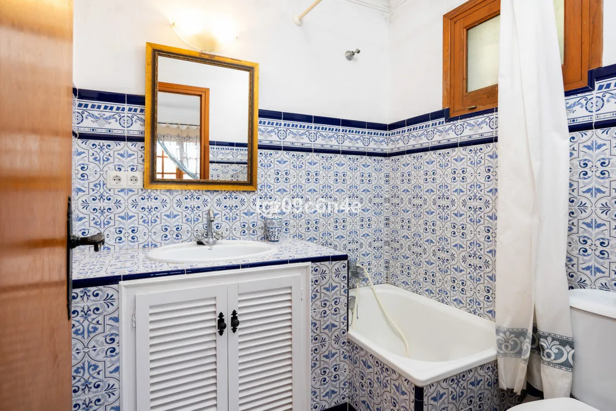 e85f8081-c49c-48f5-ba62-17953a887dc8