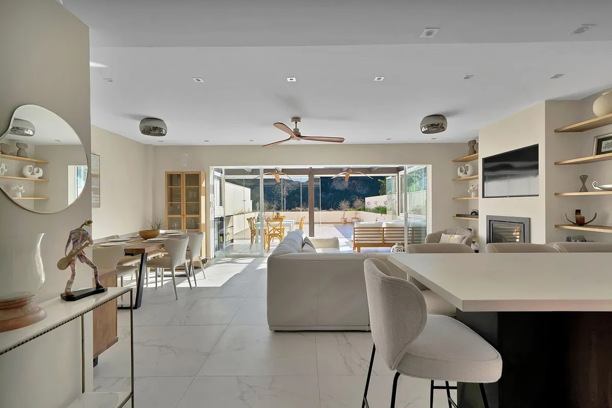 687de368-d4d6-4cf0-9460-4c6025ad4311