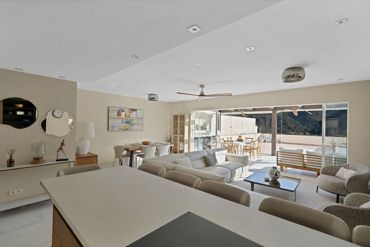 d3504e26-8896-4ce7-853b-e759f20819dd