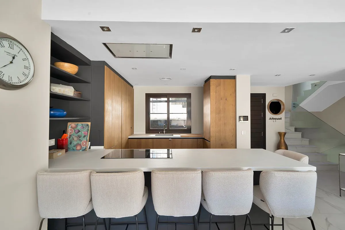 f4bb31d7-aacb-4ec8-9af5-5599e4ce6512