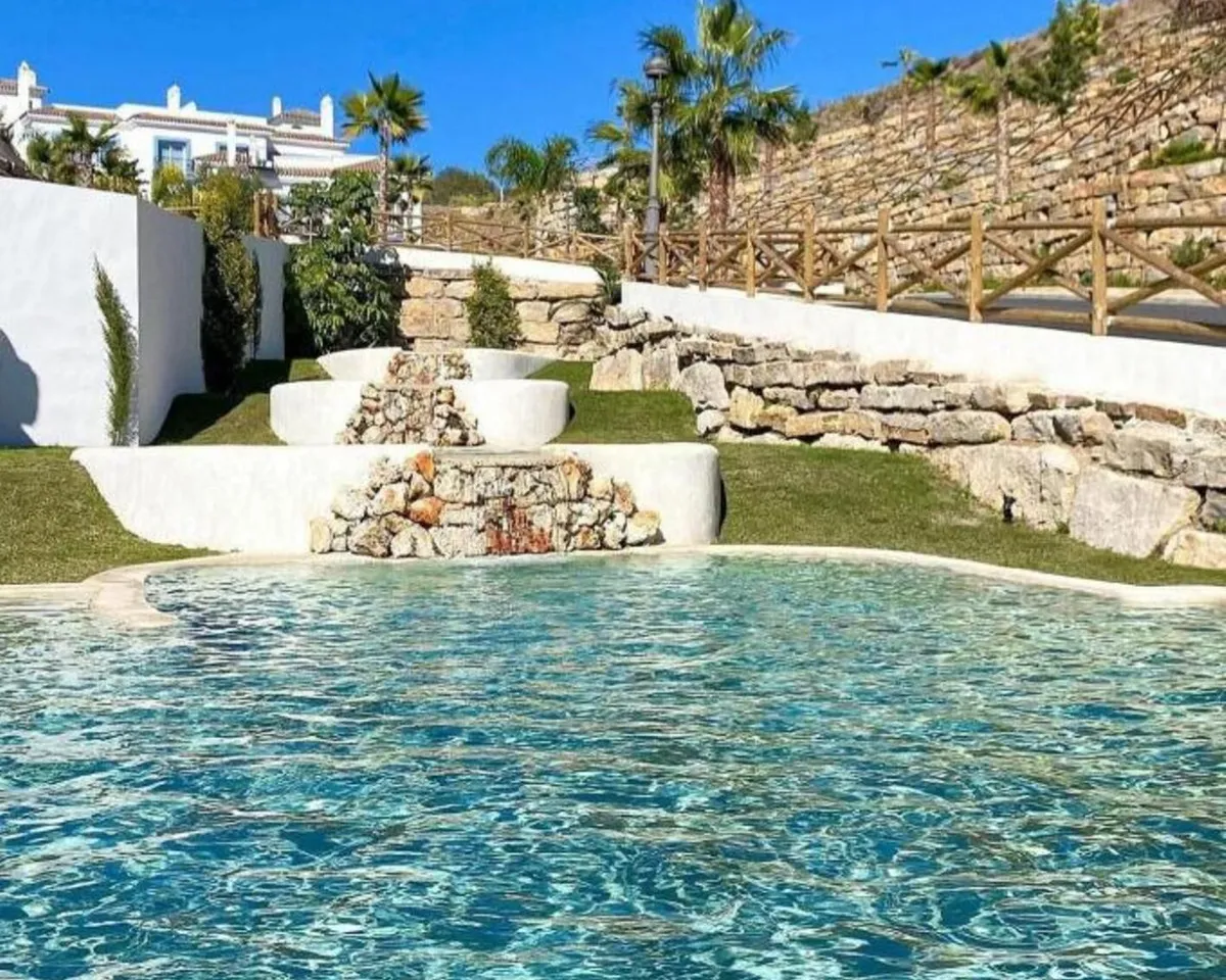 04d59317-4258-45eb-8a7d-4c7076e98f35