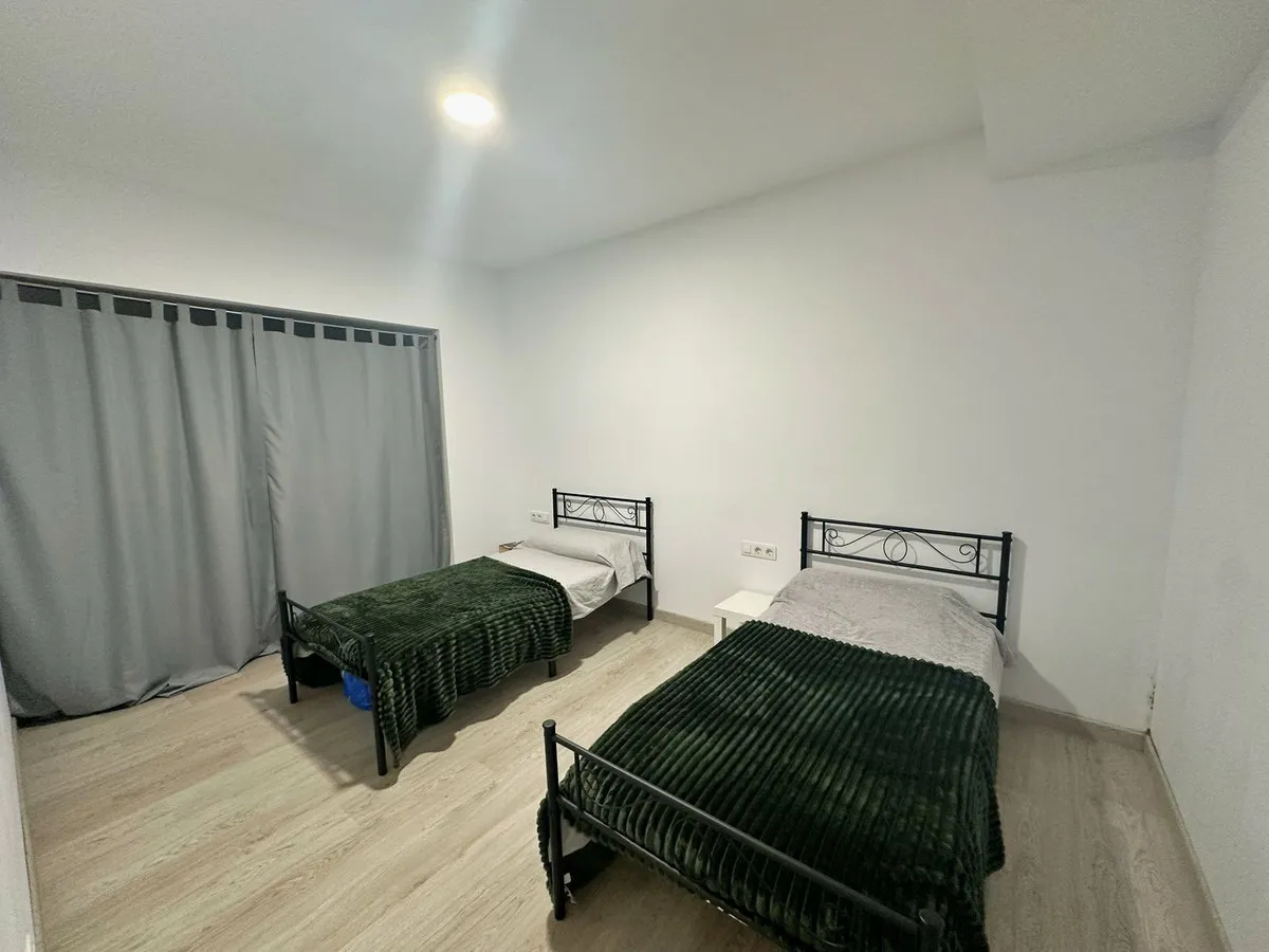 6a9af882-aa03-4e92-b6b5-39708b10c2d8