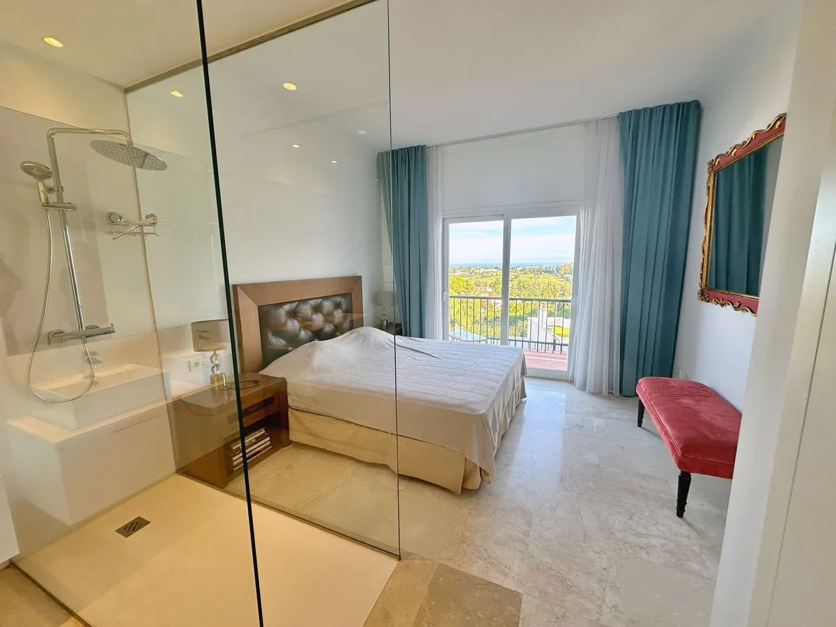 9a68fec4-1984-4c22-9c1b-0d9f437f3930