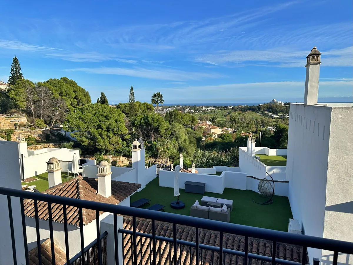 Dual Apartment Deal in Paraíso Pueblo with Sea Views