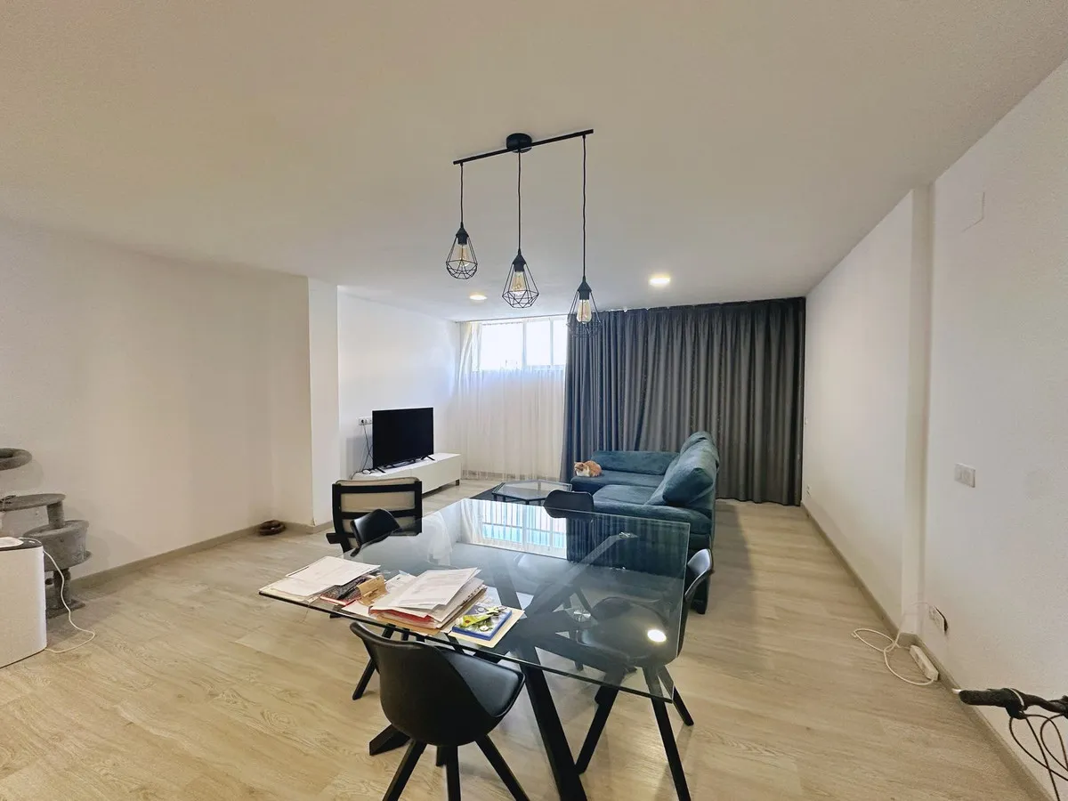 ef6a7340-cc95-43f7-9099-a71b85738bb9