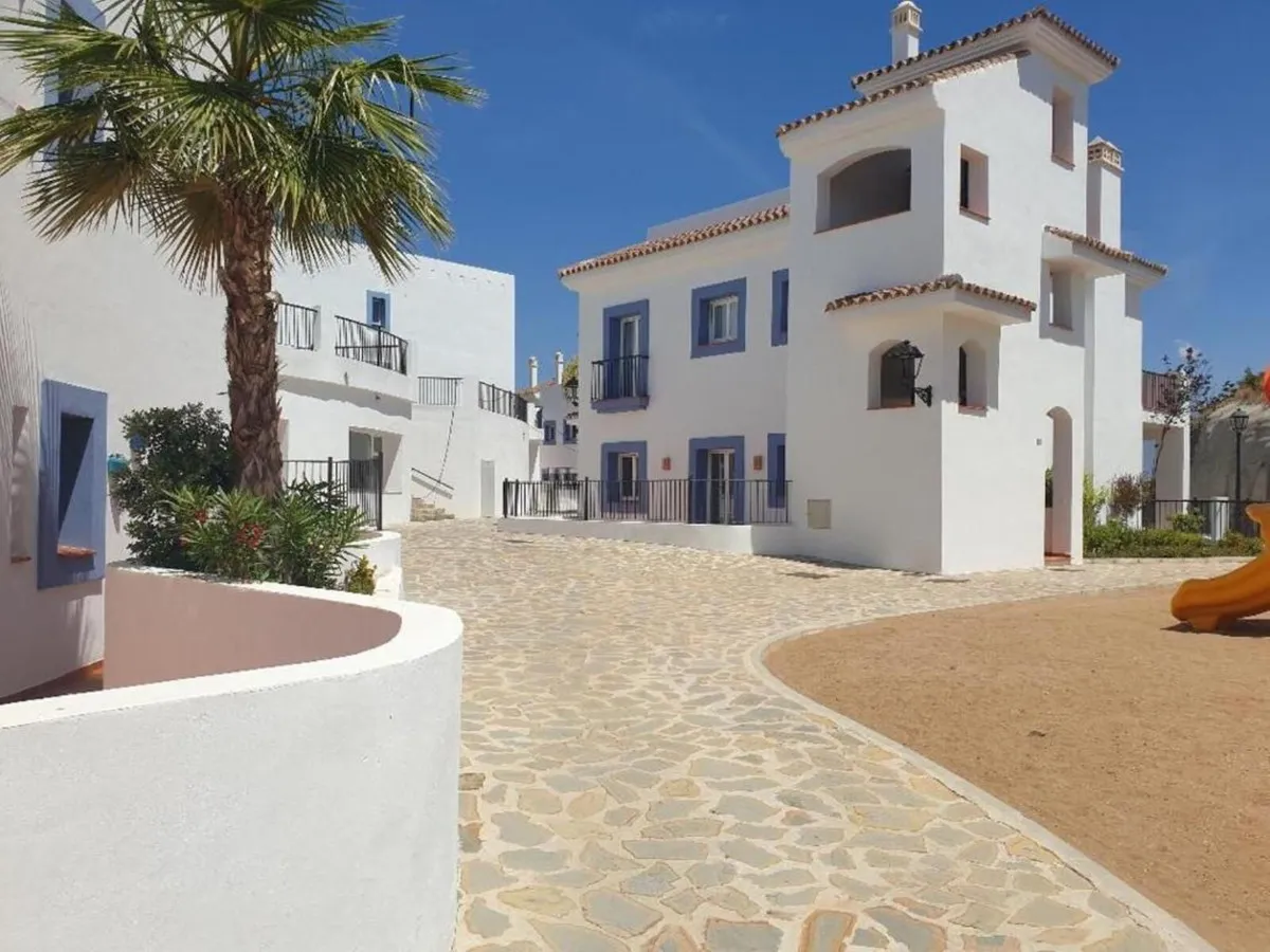 f3b6f0bf-b1c4-4c22-95d7-f49dce9a7ded