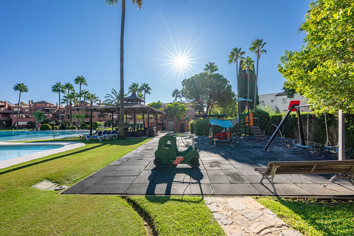 a4f26b2a-8031-4c10-9cf1-9ba1e80e4e76