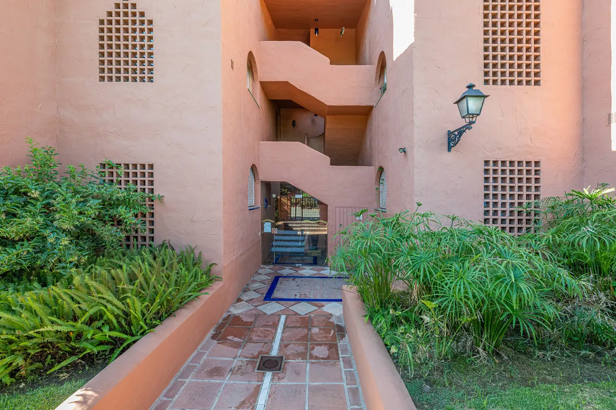 c9530fa6-d06a-4617-a8e5-8e8ce07fcae4