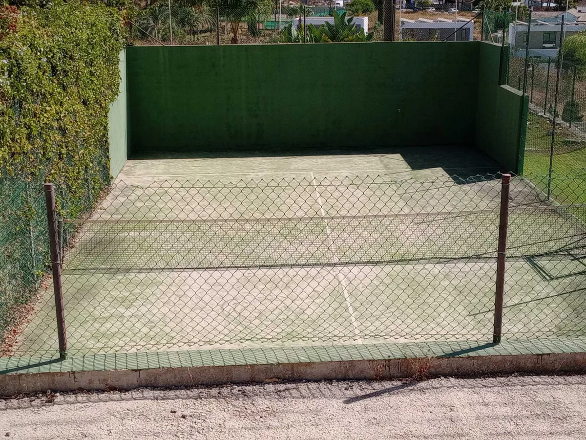 fb90b326-7d3d-4259-a783-0233c8f78a79