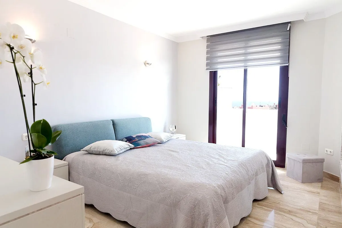 aed959ac-4403-4eb7-8ee5-f113385e91b8