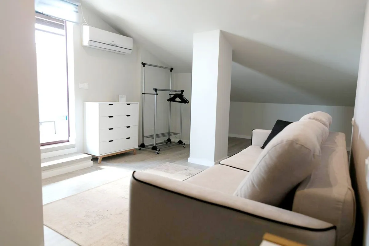 b525e2a3-59ed-4a80-a221-5a040e42d3fd