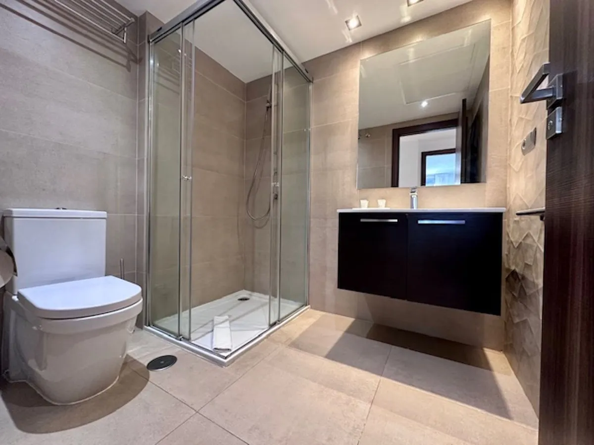 e075972a-09b8-4e8d-a2d0-0f4086218c60