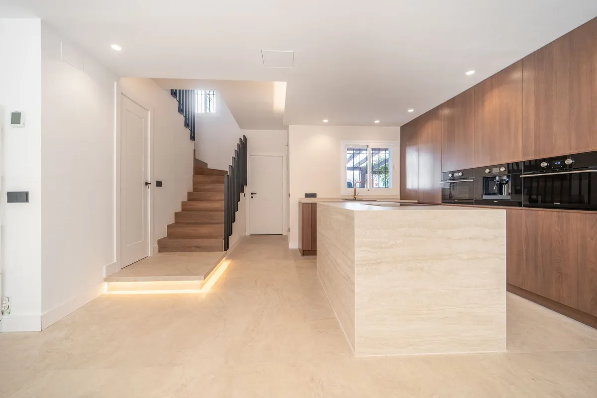 273266e0-beca-493d-a2b6-8f23b0e9fc01