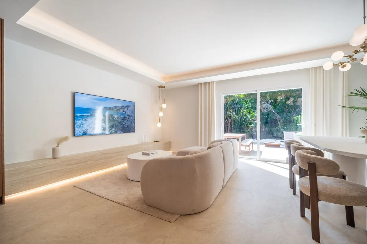 62aa6eb4-d547-4c6f-9131-2b56a673b67f