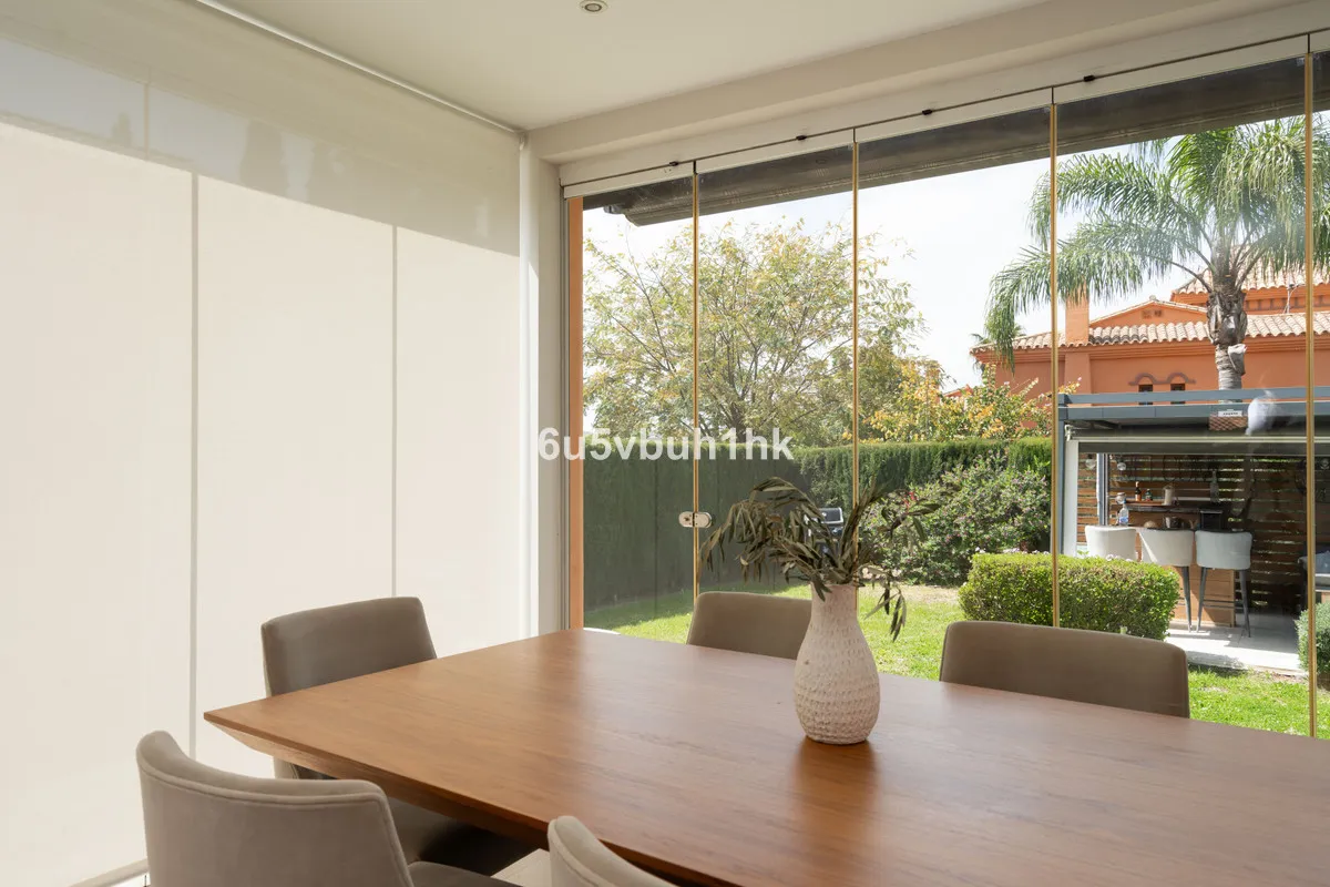 f5d2c389-1c26-4069-8e8c-522ac3e02dba