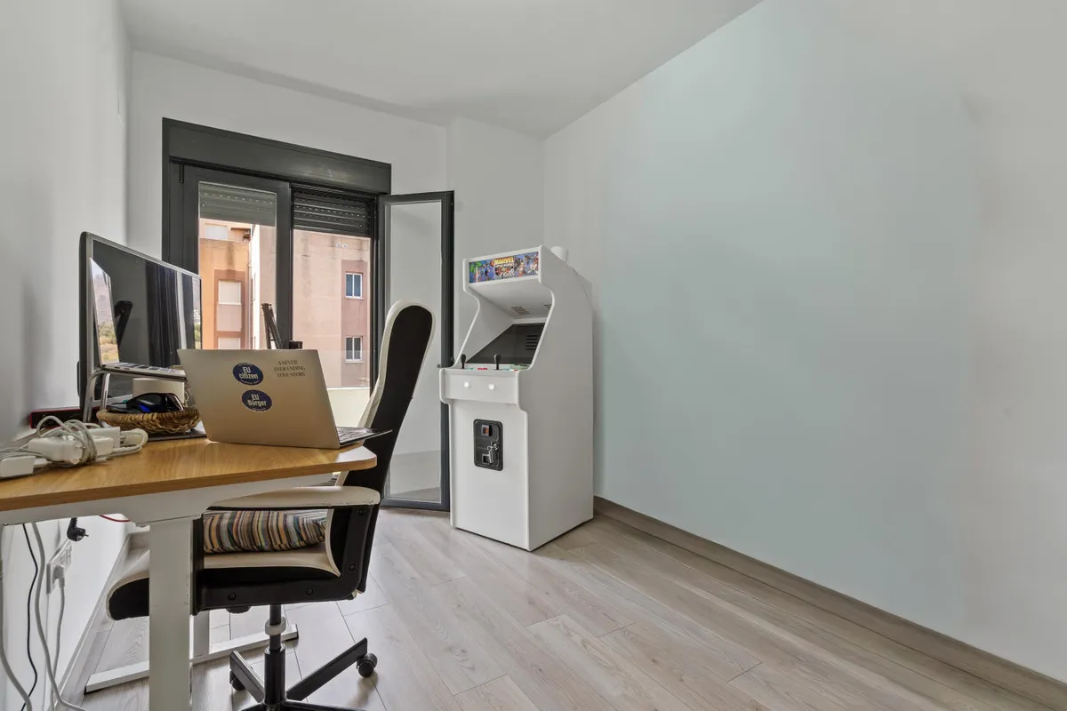 89e271b1-e9f8-41be-aba2-25d8801f1923