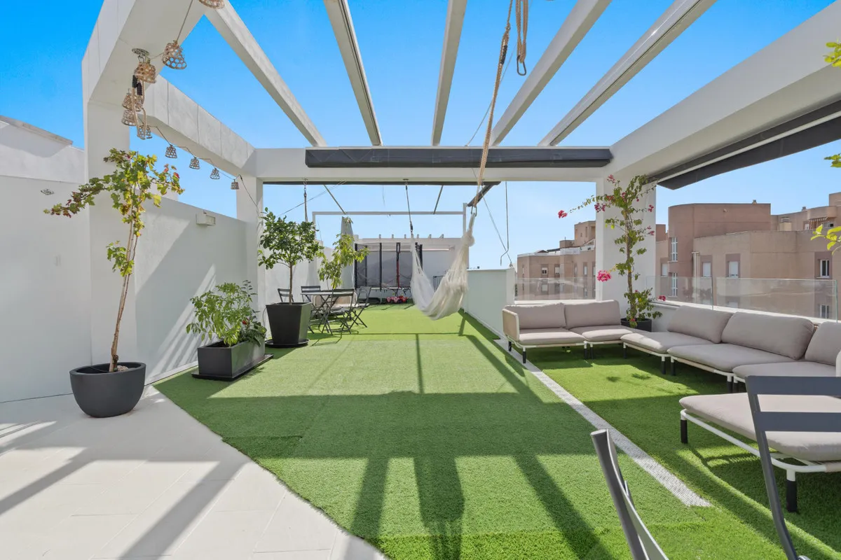 8b972476-df27-4813-8671-a637108bd8e8