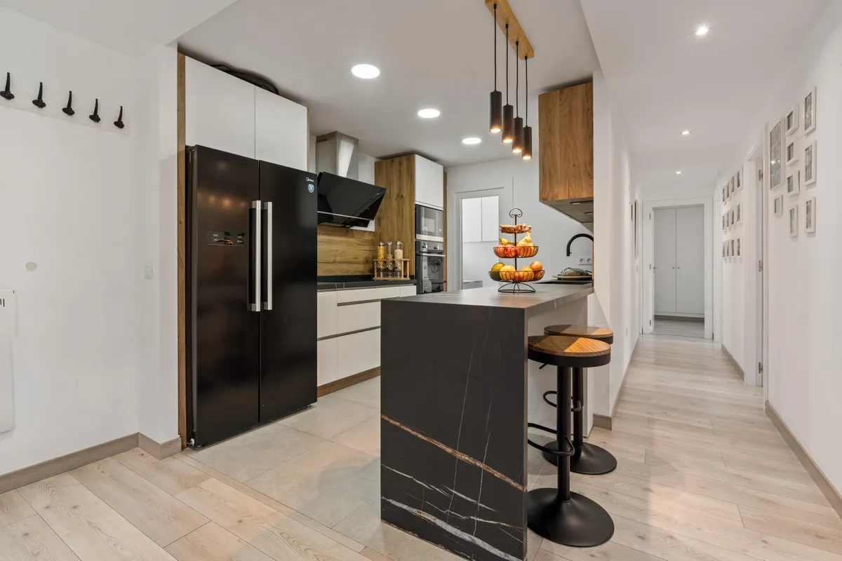 eca27773-2730-4157-9dd6-7dfd90e5d7c8