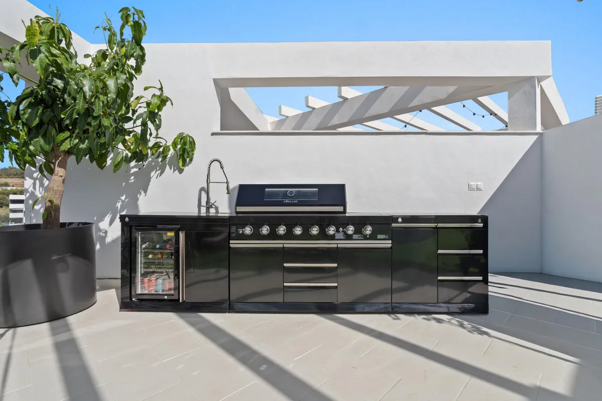 f1ecc63a-9c5f-45c8-afa1-f8b46c102f41