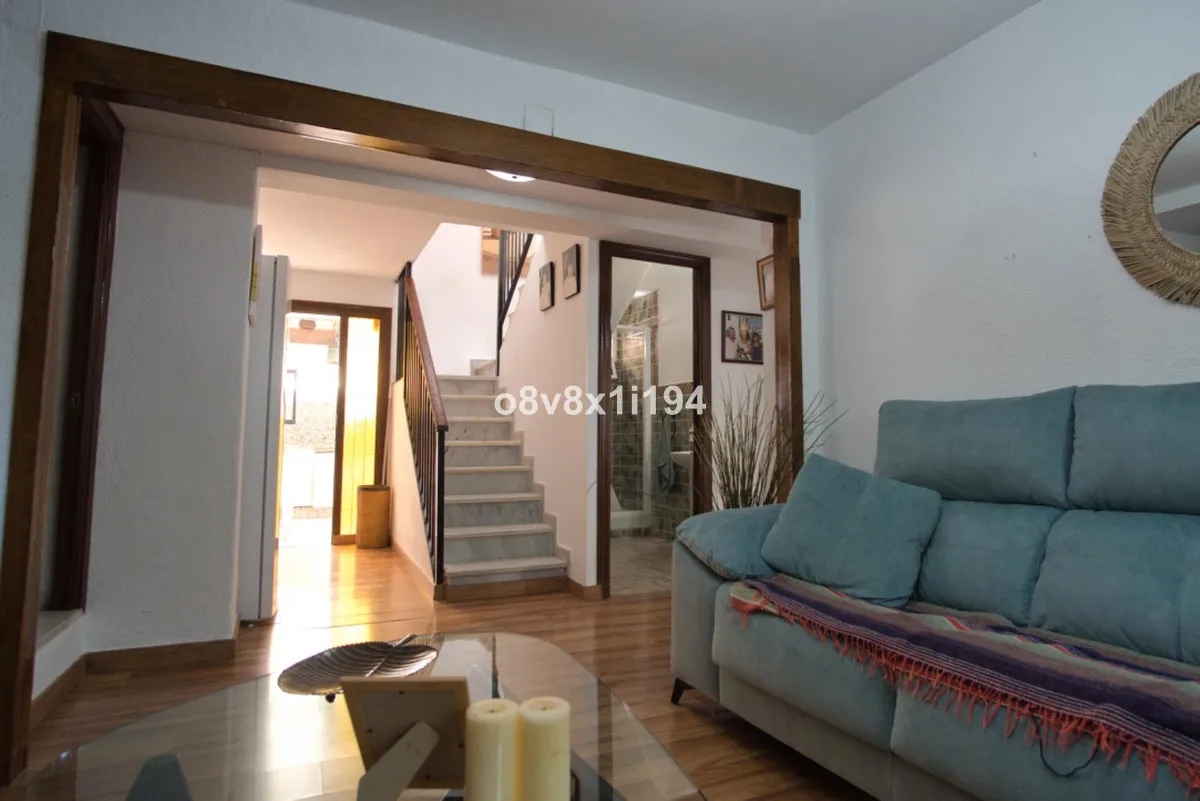 ef55dbb0-18b9-4c7f-a1e3-166d28b40829