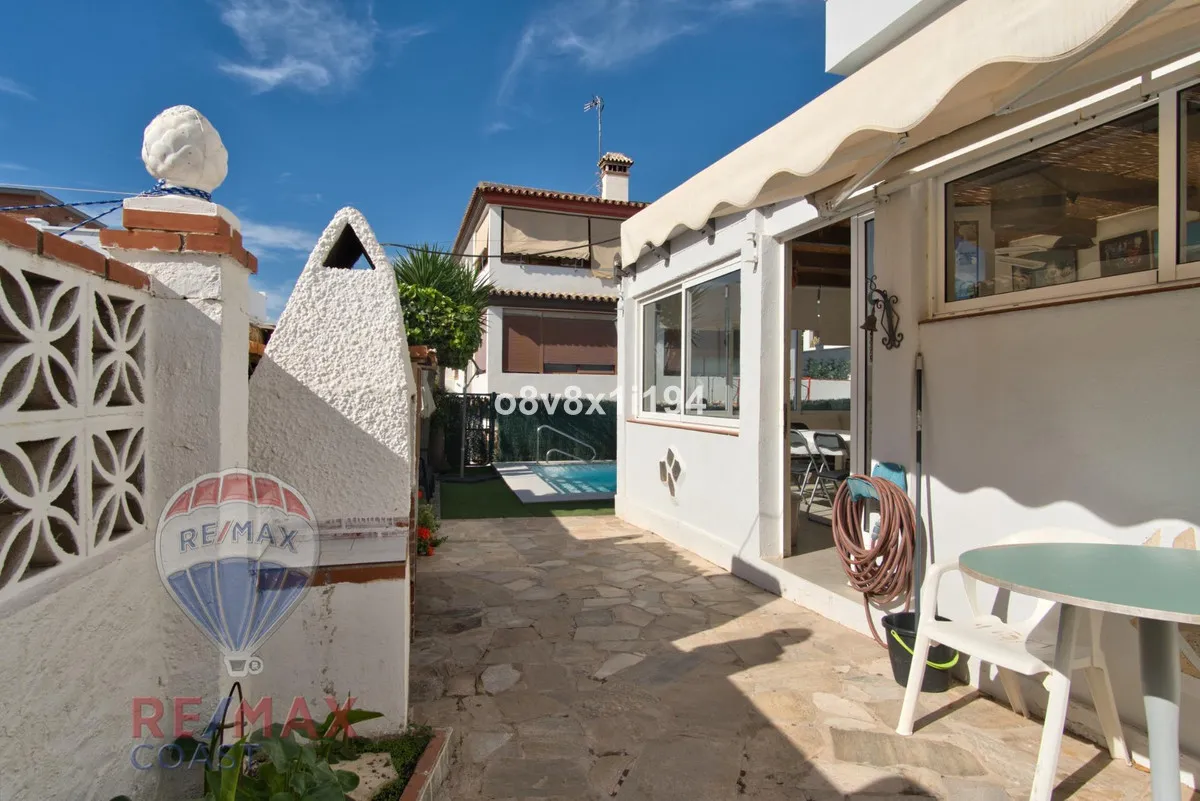 d3aaa900-a664-4853-aef9-13951fb70c74