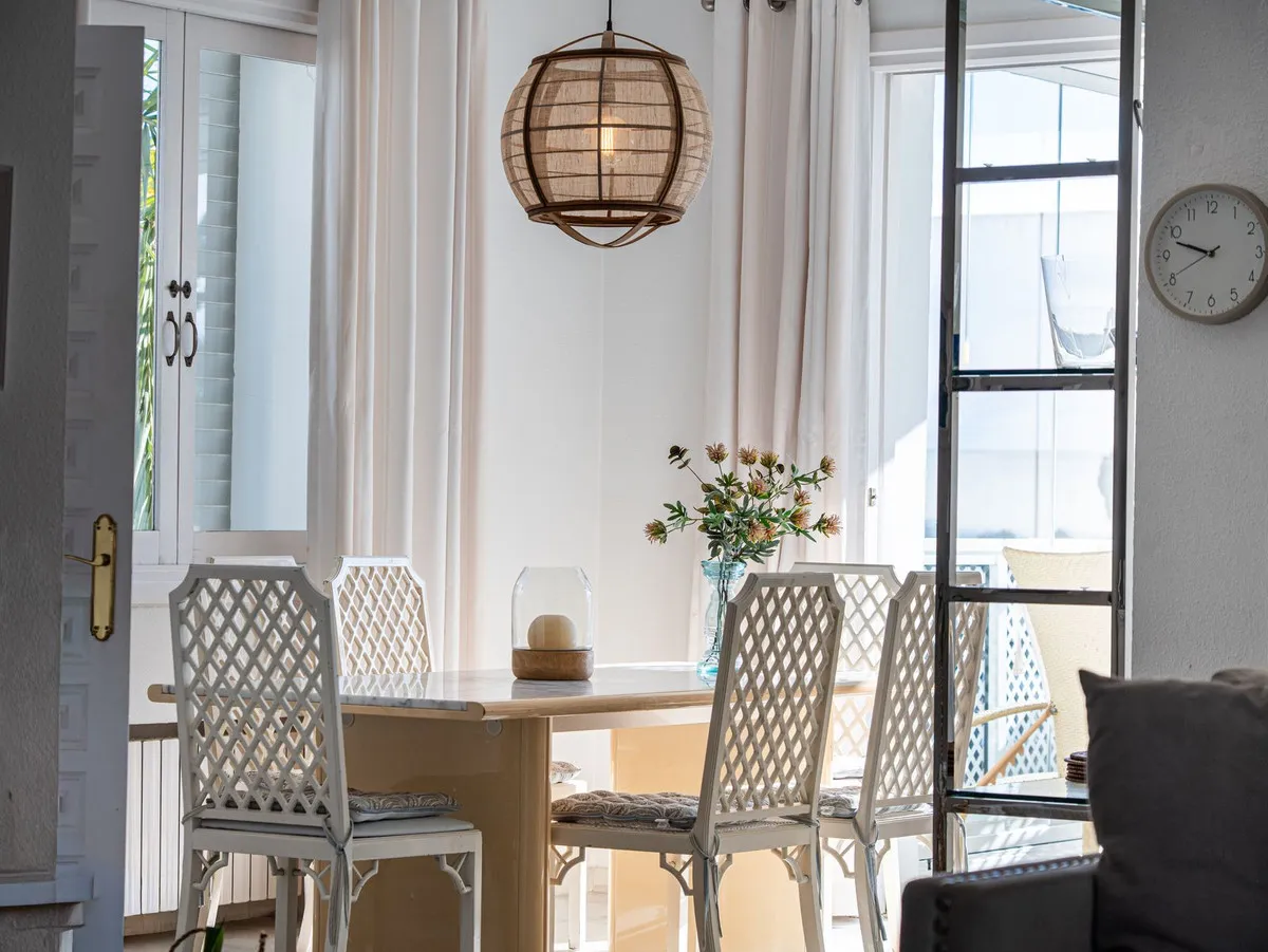 ae876d6b-766a-4500-8c94-f8cf4c19b149