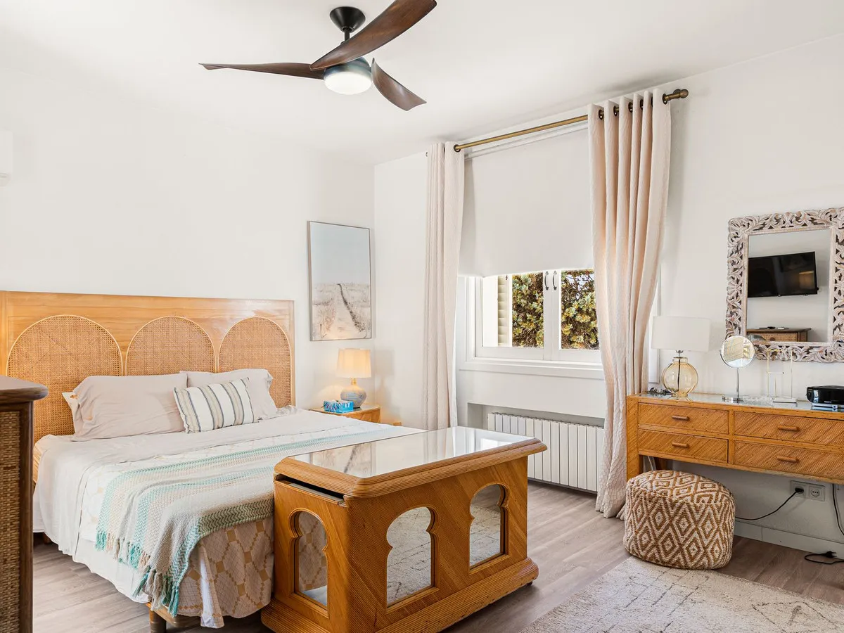 fffcfefc-3e3e-40dc-a3b5-6a62ddd13b60