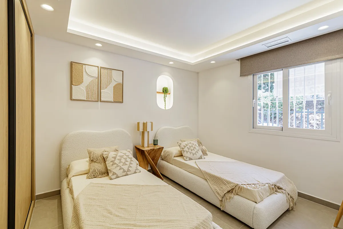 7e257888-720a-4c4d-87cc-3e09824b85ff