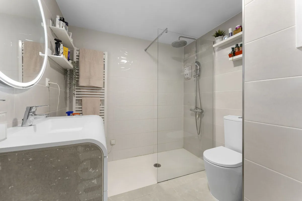 58b8f872-dc74-45cf-bb2d-3e655752a94e