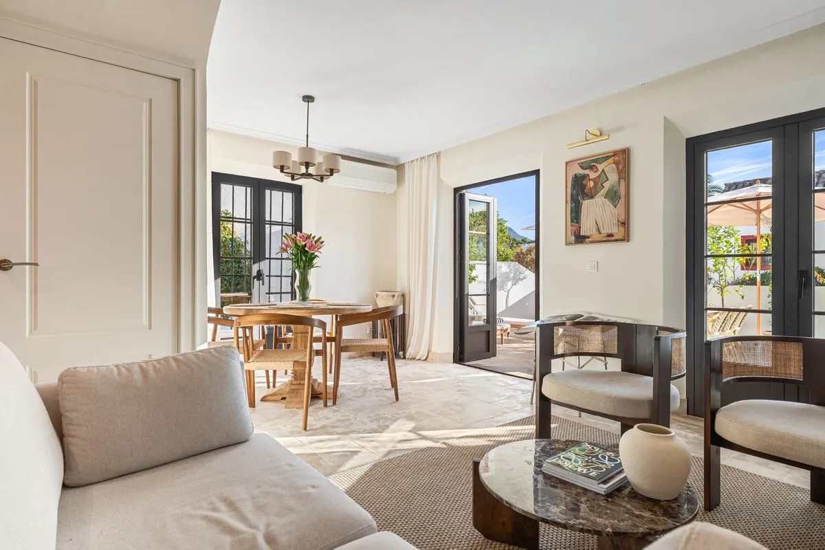 1b5f1e31-b43e-43b4-ab60-8822a8cc4e21