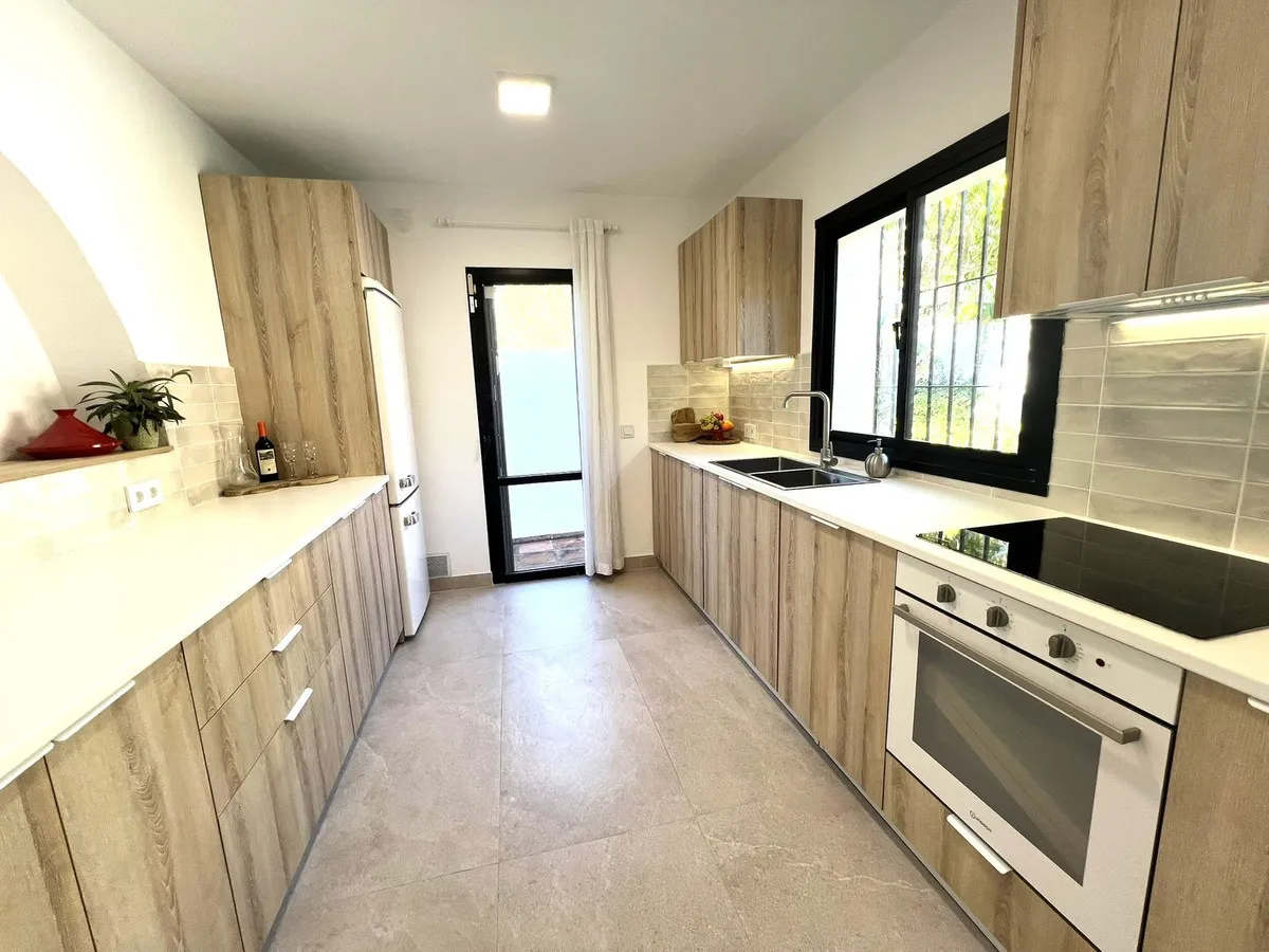 80230e05-4a3f-4416-9054-35bc70197d5b