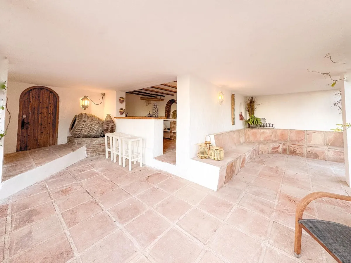 a7bc0e7b-ca69-4ac8-97ff-3a3ab7165911