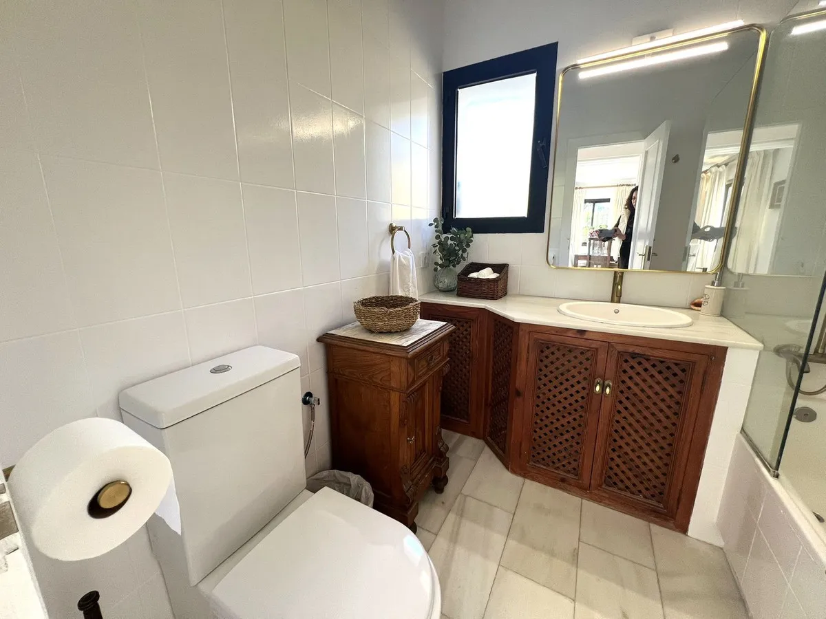 edc9efcf-ab10-4669-aa1d-4e772f592560