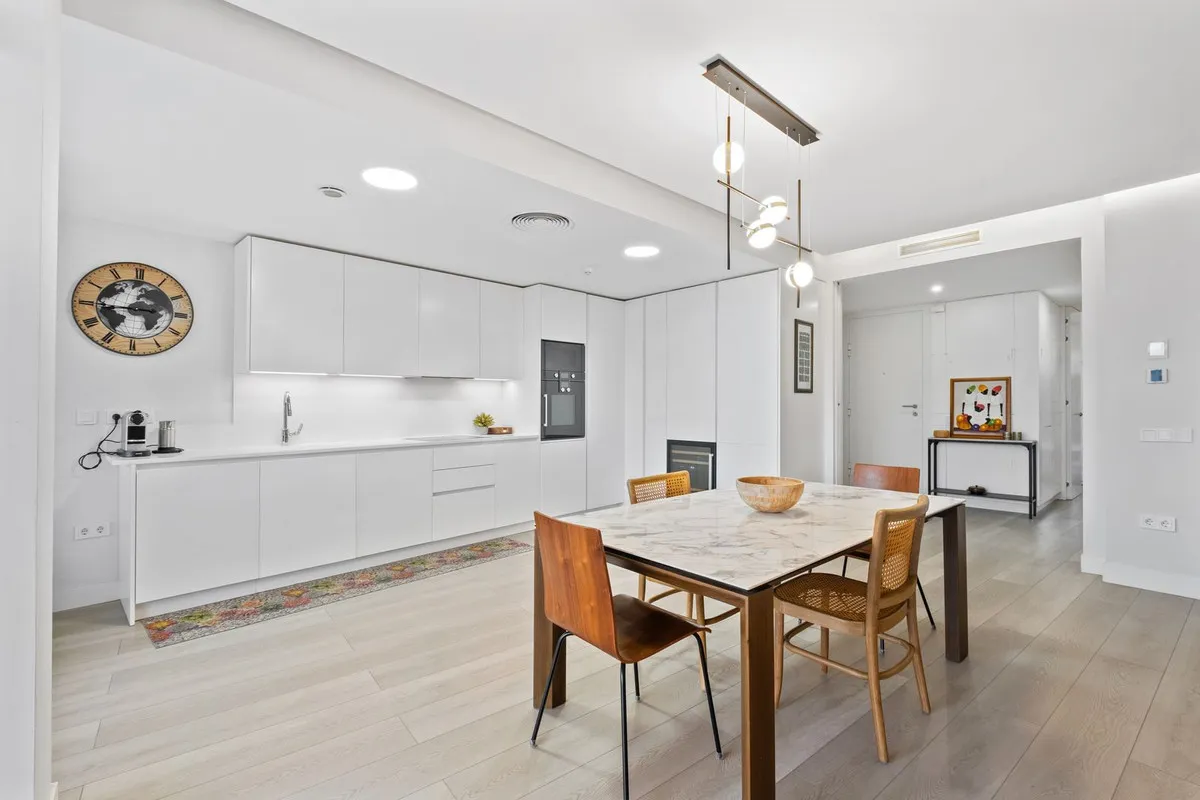 4fe61c66-21e7-4825-bc90-62bd441affbc