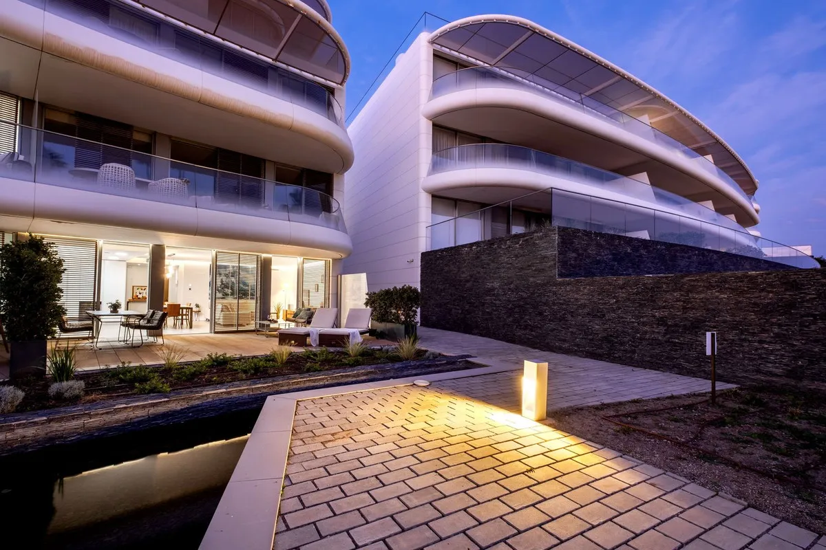 a70bdb23-71c5-4257-aae5-17635f9af87c