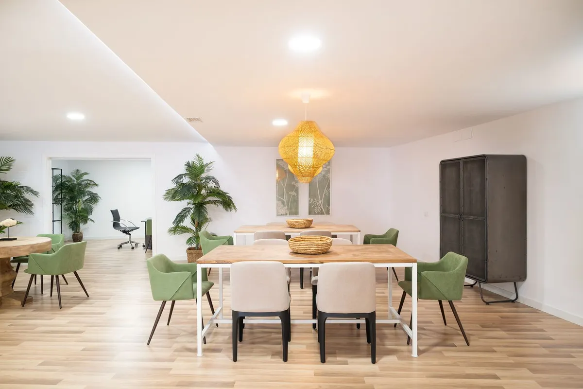 bbd8bff4-ed5f-4569-a148-11f42102e137