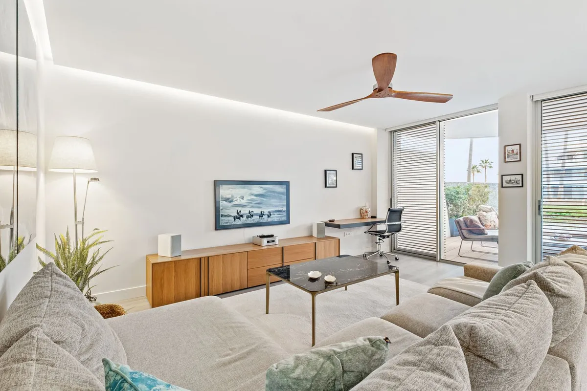 d72b4c39-6a65-4a5b-8a6e-e0577d0f873c