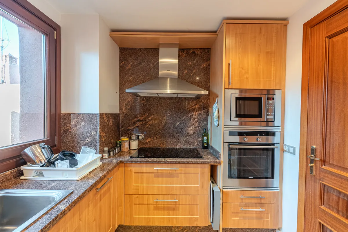 73895d5a-1c01-490e-8eaf-c573bd5f0f8c