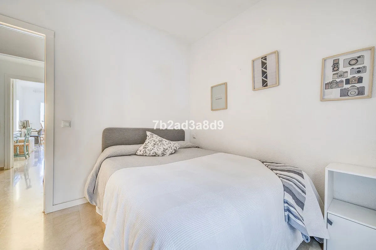 30f1e780-7a2a-4b52-804c-2d6bbbca4db9